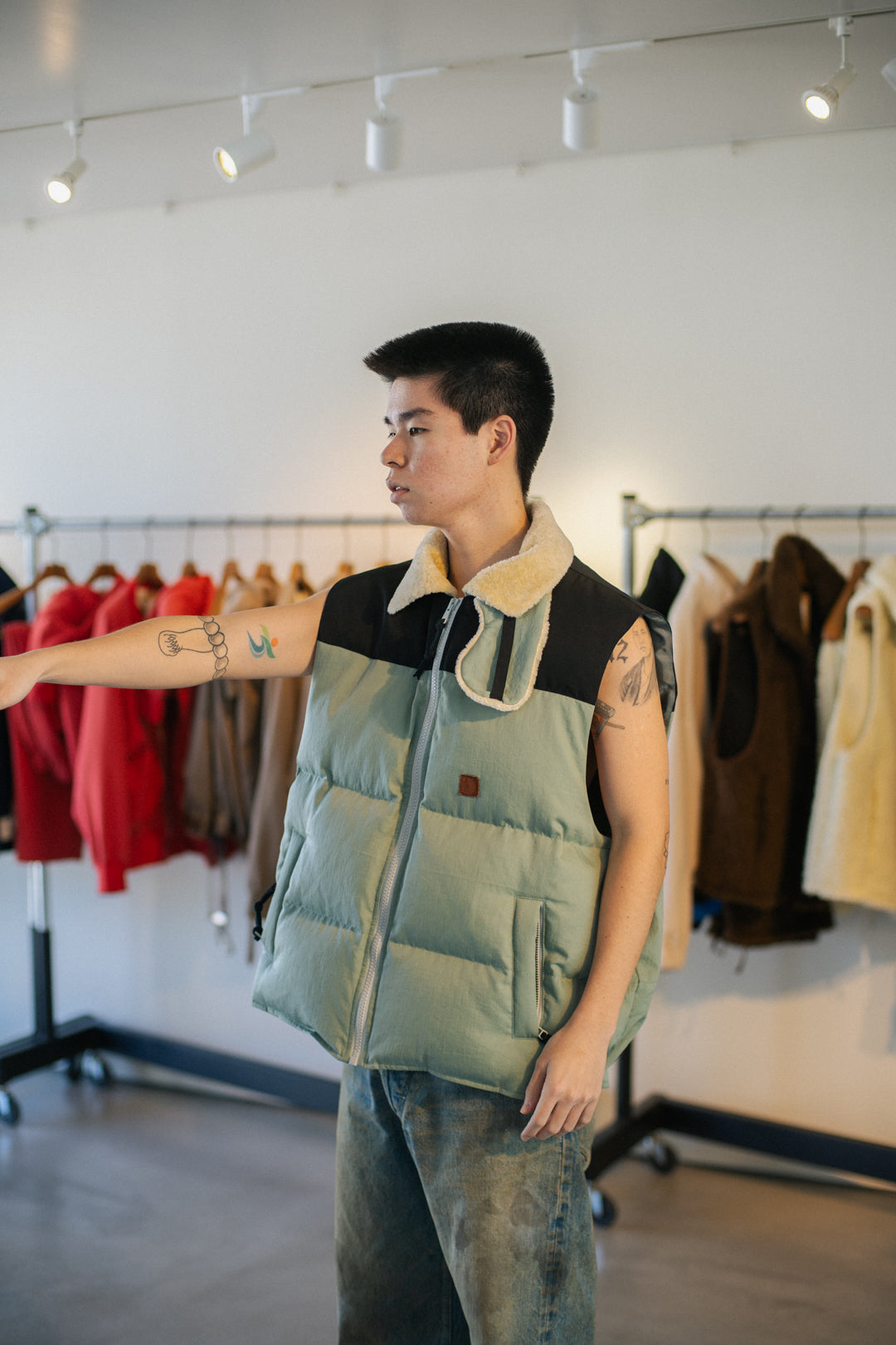 refomed SLEEPING DOWN VEST